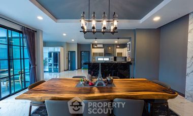 For rent 5 bedrooms villa in South Pattaya, Pattaya
