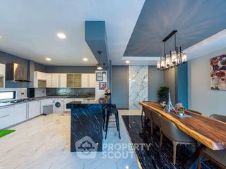 For rent 5 bedrooms villa in Bang Lamung, Chonburi