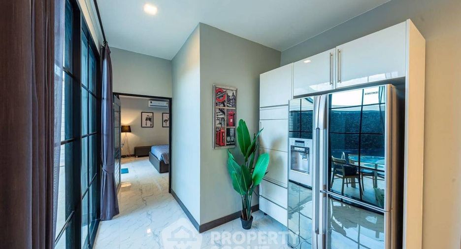 For rent 5 bedrooms villa in South Pattaya, Pattaya