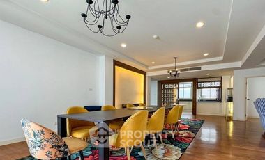 For rent 3 bedrooms condo in Sathon, Bangkok