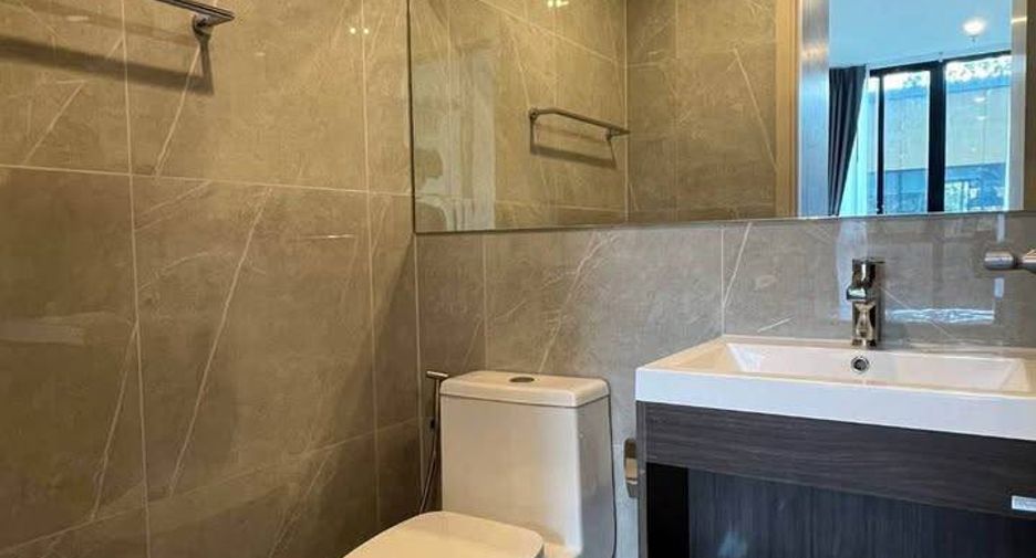 Condo en alquiler de 1 habitaciones en Huai Khwang, Bangkok