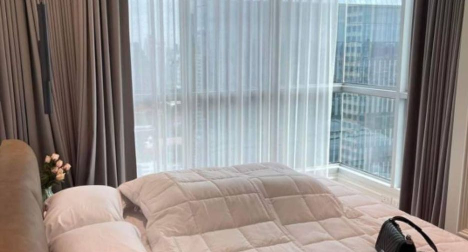 For rent 2 bedrooms condo in Watthana, Bangkok