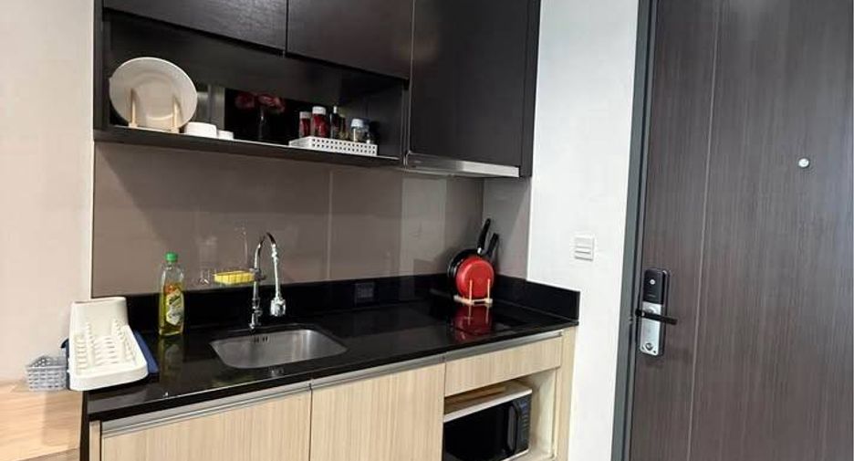 For rent 1 bed condo in Khlong Toei, Bangkok