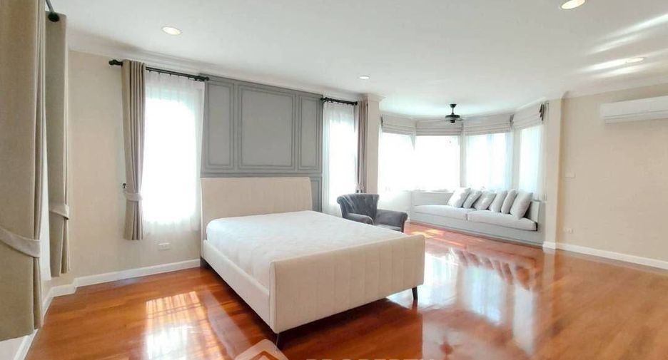Haus zur Miete mit 4 Zimmer in Bang Na, Bangkok