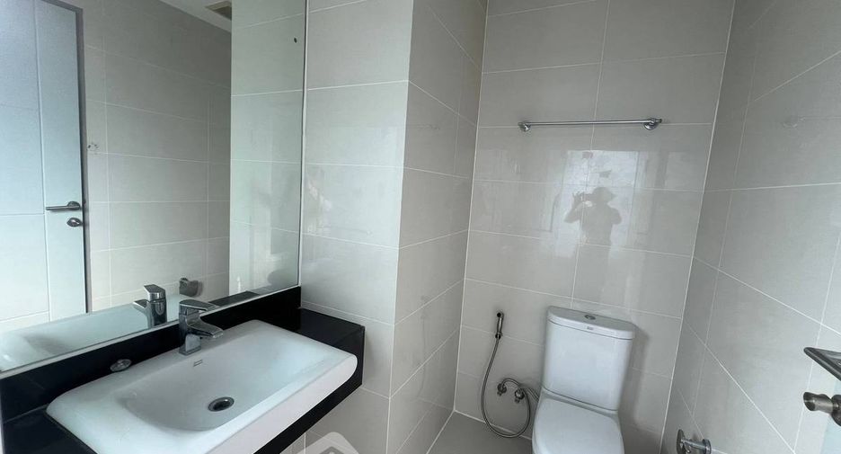 For rent 2 bedrooms condo in Ratchathewi, Bangkok
