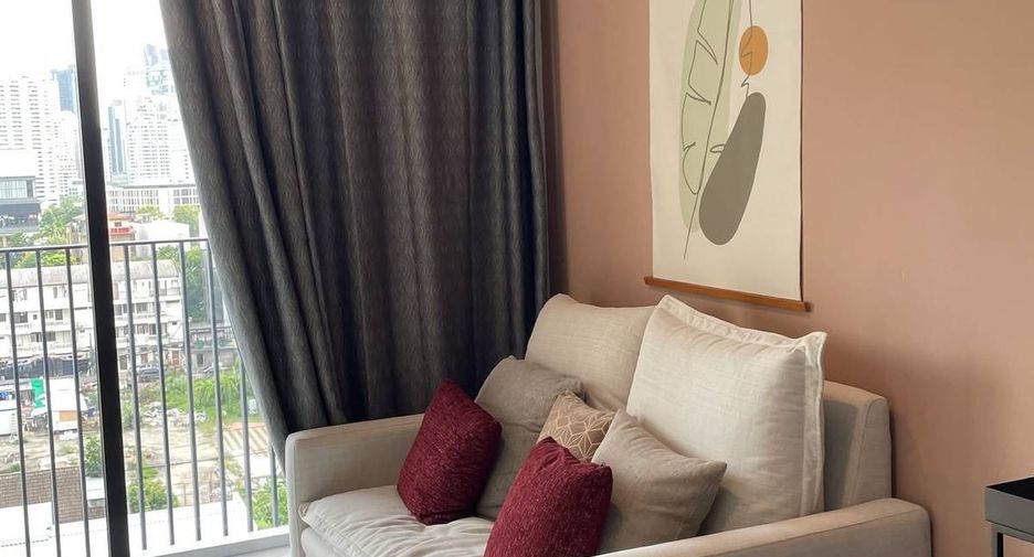 For rent 1 bed condo in Watthana, Bangkok