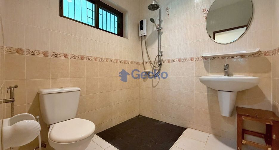 For sale 4 bedrooms house in Central Pattaya, Pattaya