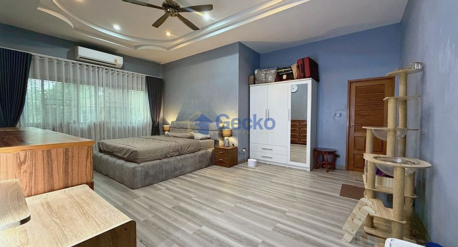 For sale 4 bedrooms house in Central Pattaya, Pattaya
