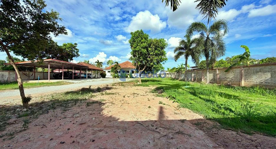 For sale 4 bedrooms house in Central Pattaya, Pattaya