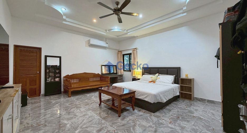 For sale 4 bedrooms house in Central Pattaya, Pattaya