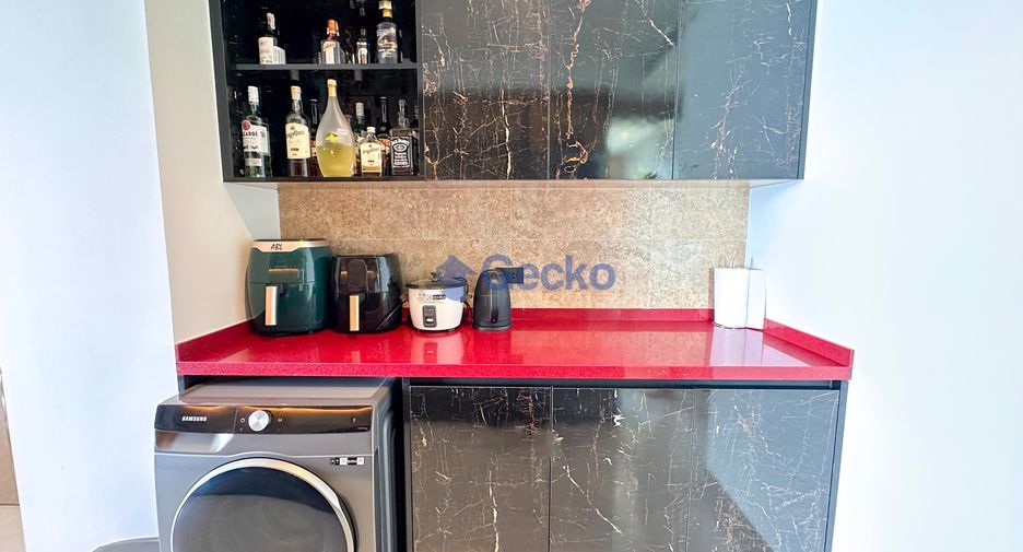 For rent and for sale 2 bedrooms condo in Jomtien, Pattaya
