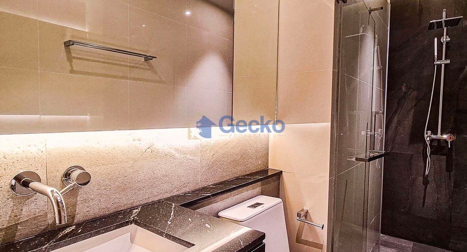 Condo en alquiler de 2 habitaciones en Pratumnak, Pattaya