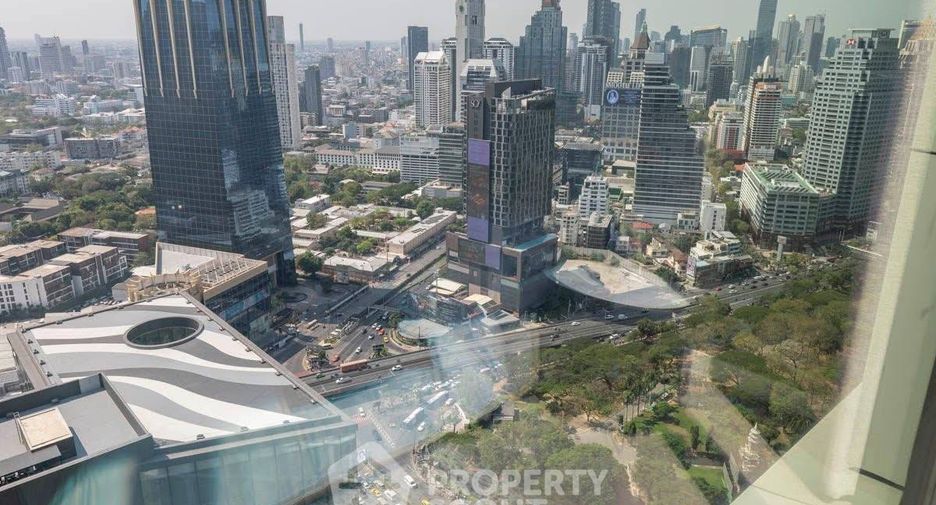 Condo en alquiler de 2 habitaciones en Pathum Wan, Bangkok
