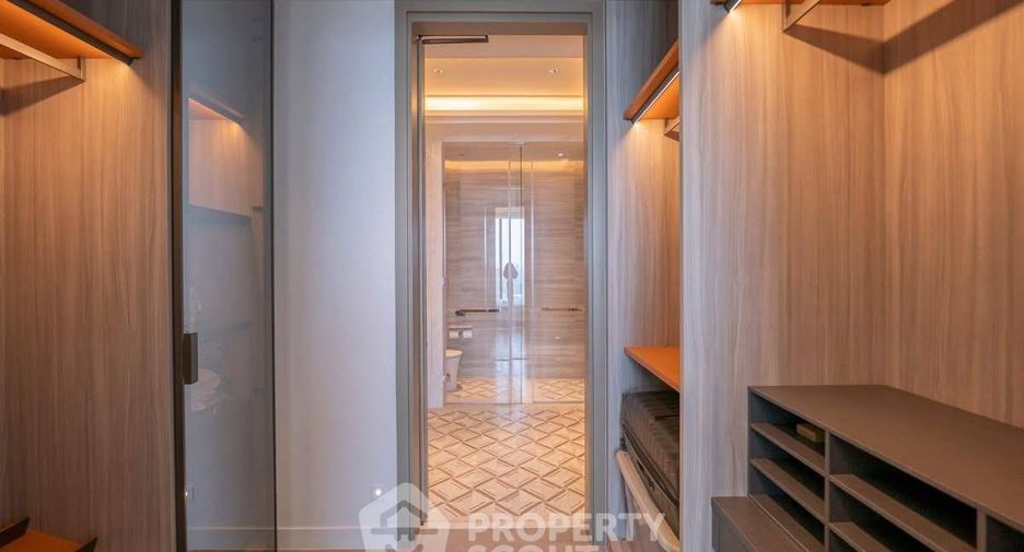 Condo en alquiler de 2 habitaciones en Pathum Wan, Bangkok