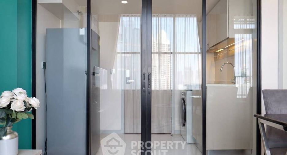 Condo en alquiler de 1 habitaciones en Sathon, Bangkok