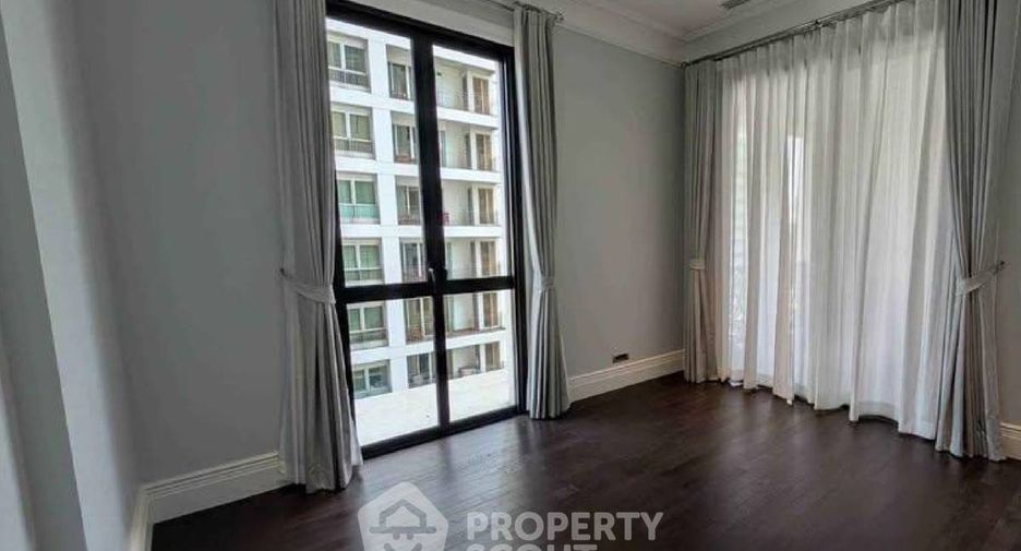 For rent 3 ベッドルーム condo in Pathum Wan, Bangkok