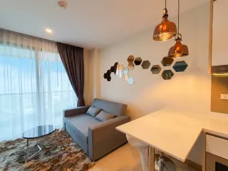 Condo en alquiler de 1 habitaciones en Bang Lamung, Chonburi
