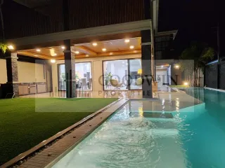 For rent and for sale 5 bedrooms house in Bang Lamung, Chonburi
