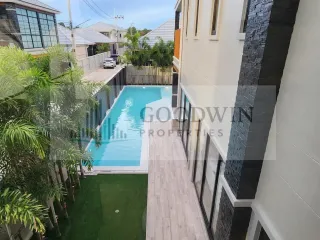 For rent and for sale 5 bedrooms house in Bang Lamung, Chonburi