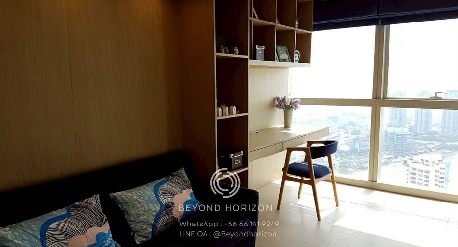 For rent 3 ベッドルーム condo in Sathon, Bangkok