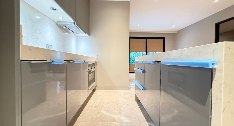 Condo en alquiler de 2 habitaciones en Watthana, Bangkok