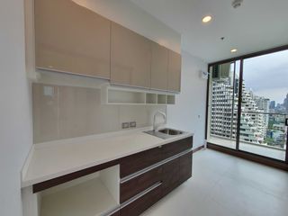 For rent 2 ベッドルーム condo in Watthana, Bangkok