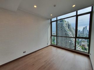 For rent 2 ベッドルーム condo in Watthana, Bangkok