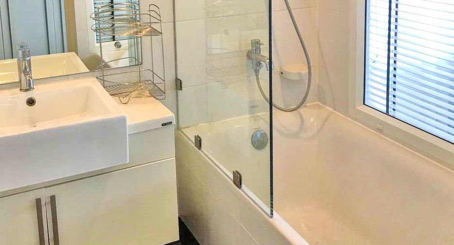 Wohnung zur Miete mit 2 Zimmer in Sathon, Bangkok
