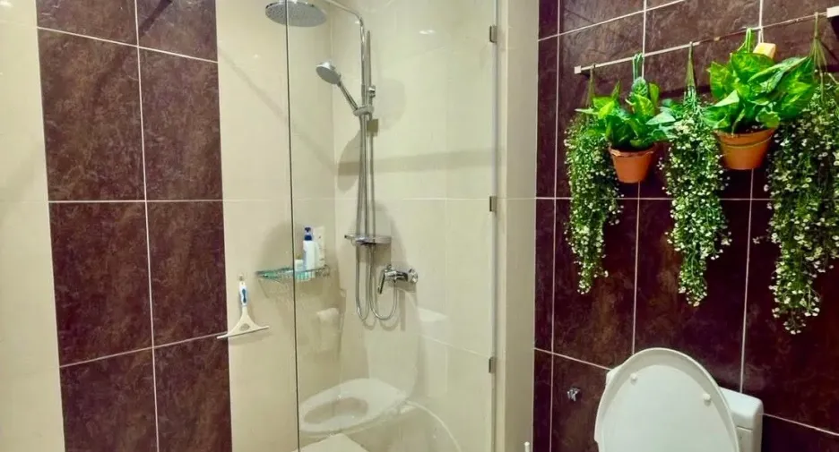 À vendre studio condo à Pratumnak, Pattaya