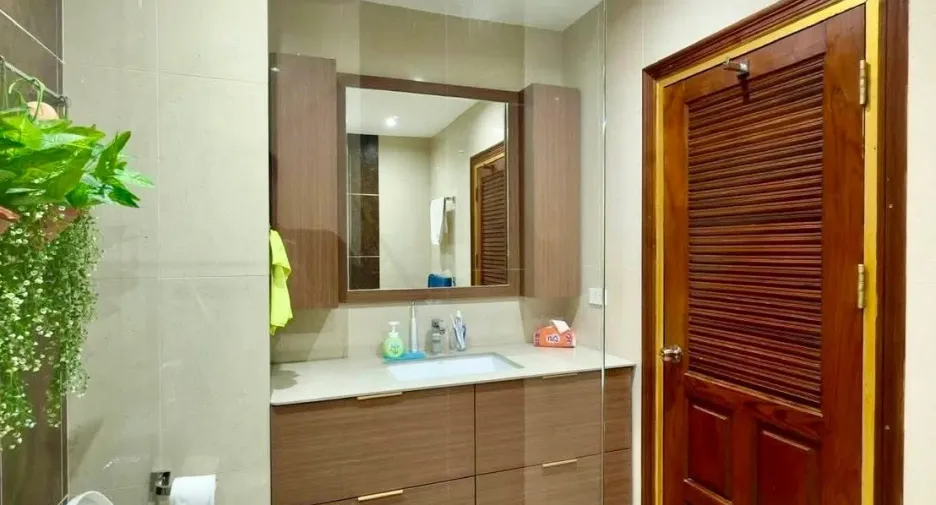 À vendre studio condo à Pratumnak, Pattaya