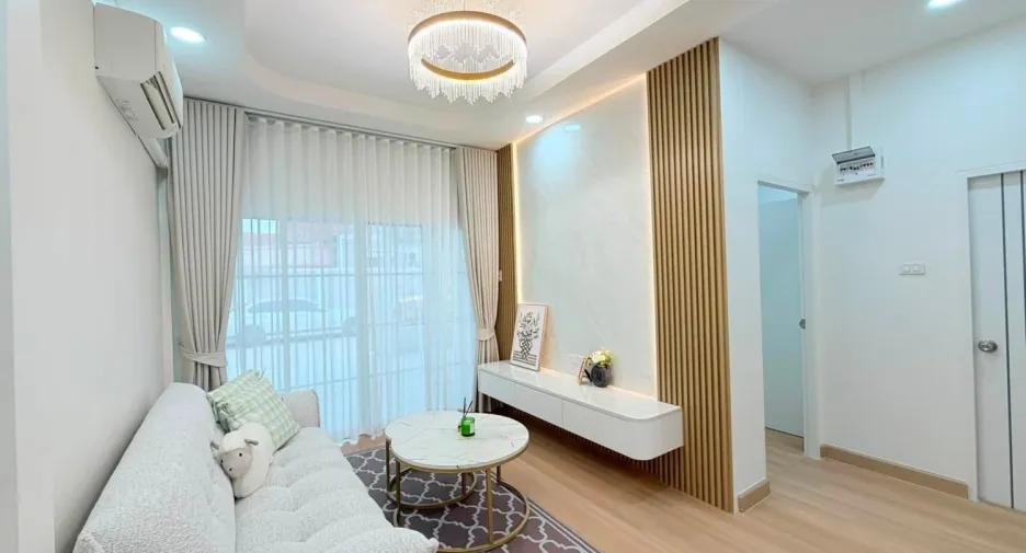 Reihenhaus zum Kauf mit 2 Zimmer in East Pattaya, Pattaya