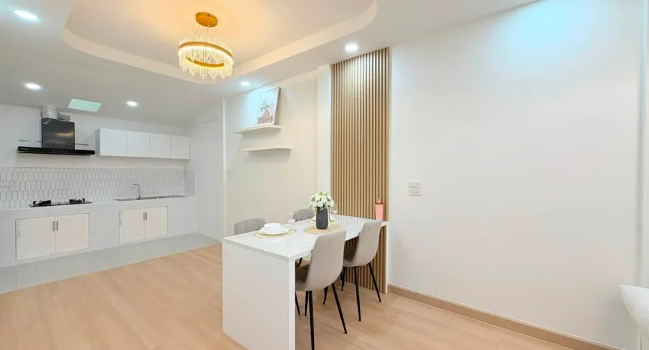 Reihenhaus zum Kauf mit 2 Zimmer in East Pattaya, Pattaya