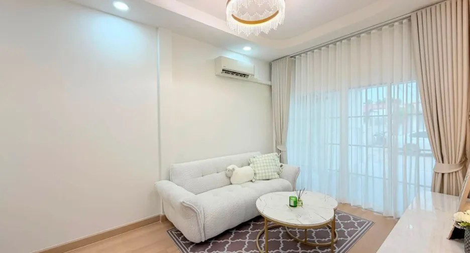 Reihenhaus zum Kauf mit 2 Zimmer in East Pattaya, Pattaya