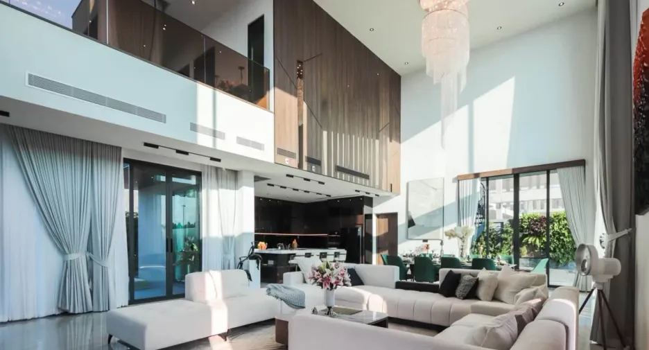 For sale 5 bedrooms villa in East Pattaya, Pattaya