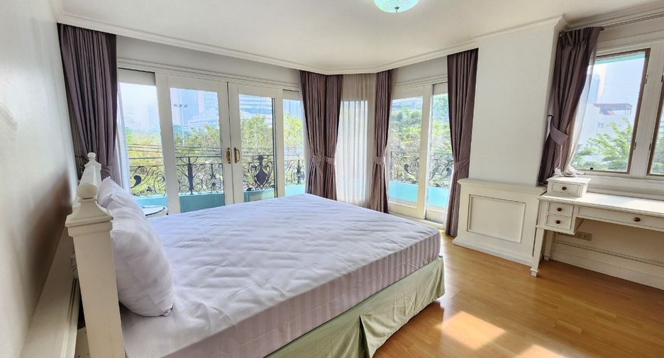 Wohnung zur Miete mit 3 Zimmer in Khlong Toei, Bangkok