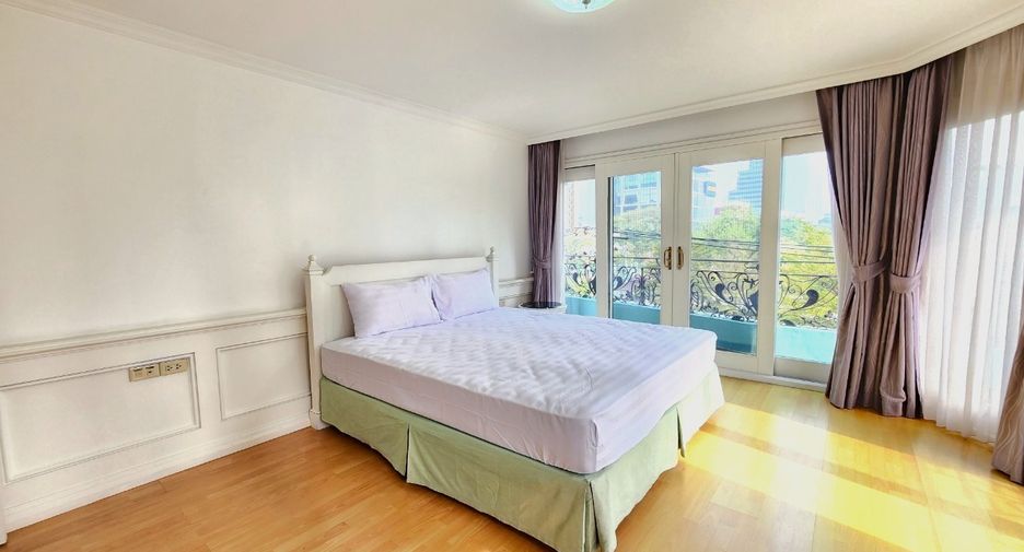 Wohnung zur Miete mit 3 Zimmer in Khlong Toei, Bangkok