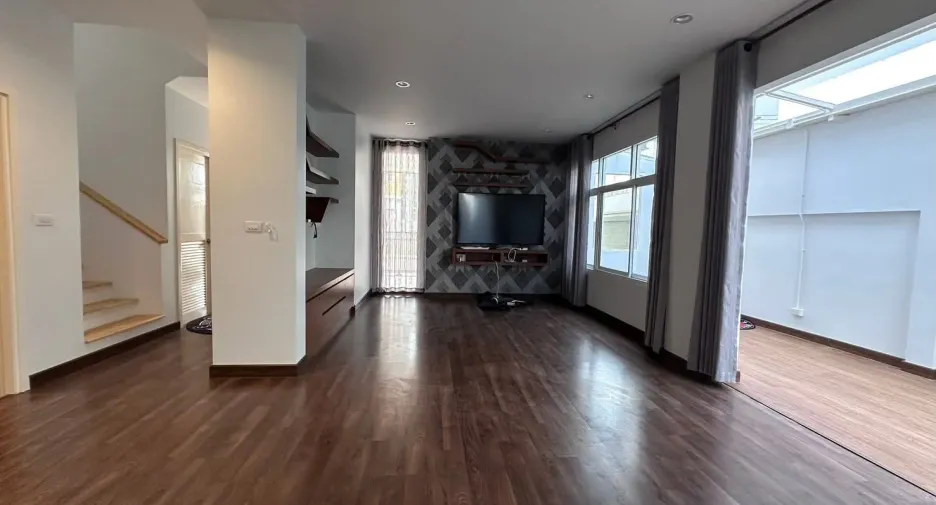 Casa en venta de 4 habitaciones en Mueang Chiang Mai, Chiang Mai