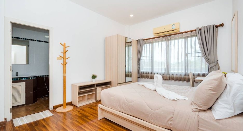 For sale 4 bedrooms house in Hua Hin, Prachuap Khiri Khan