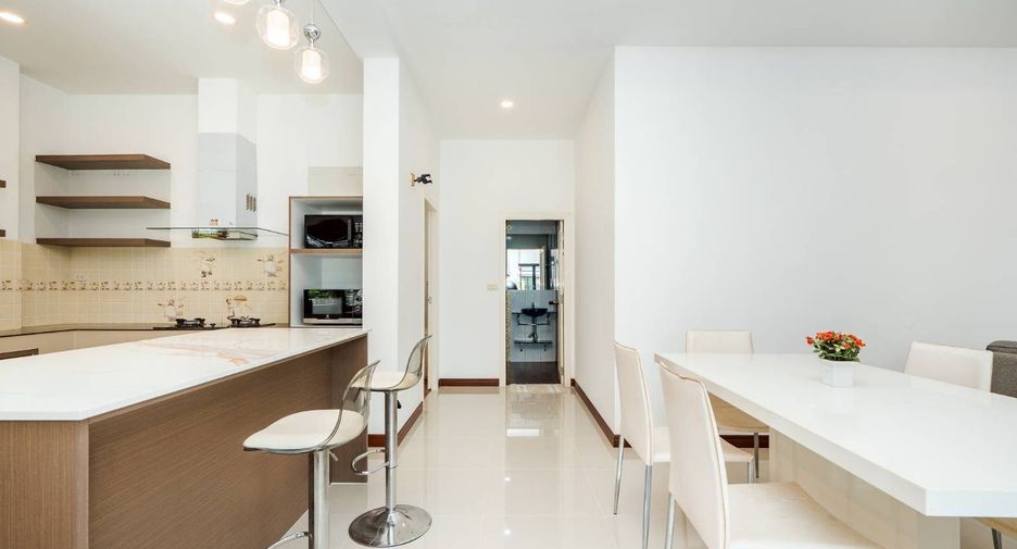 For sale 4 bedrooms house in Hua Hin, Prachuap Khiri Khan