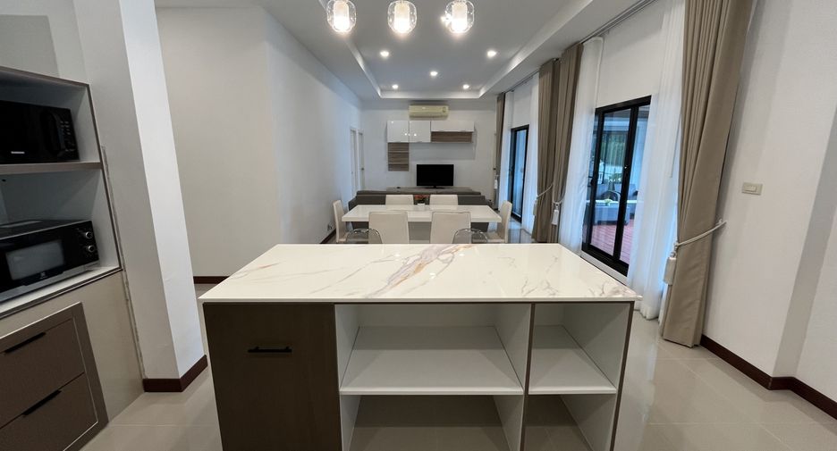 For sale 4 bedrooms house in Hua Hin, Prachuap Khiri Khan