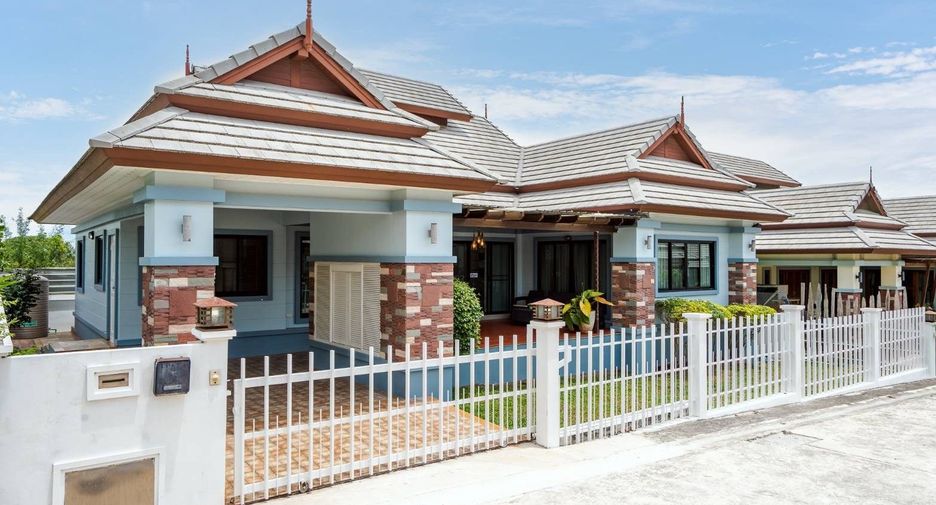 For sale 4 bedrooms house in Hua Hin, Prachuap Khiri Khan