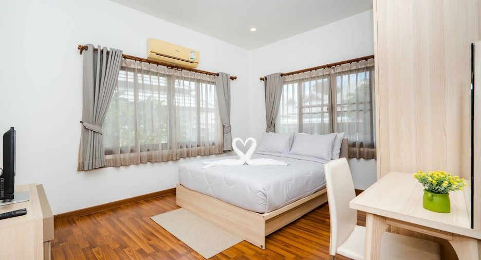 For sale 4 bedrooms house in Hua Hin, Prachuap Khiri Khan