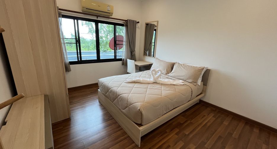 For sale 4 bedrooms house in Hua Hin, Prachuap Khiri Khan