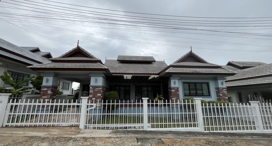 For sale 4 bedrooms house in Hua Hin, Prachuap Khiri Khan