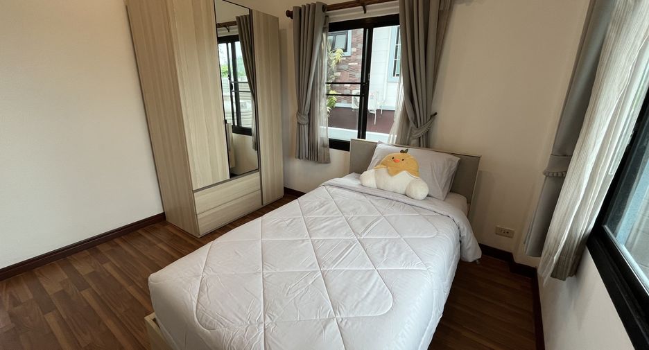 For sale 4 bedrooms house in Hua Hin, Prachuap Khiri Khan