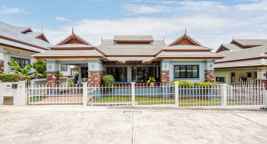 For sale 4 bedrooms house in Hua Hin, Prachuap Khiri Khan