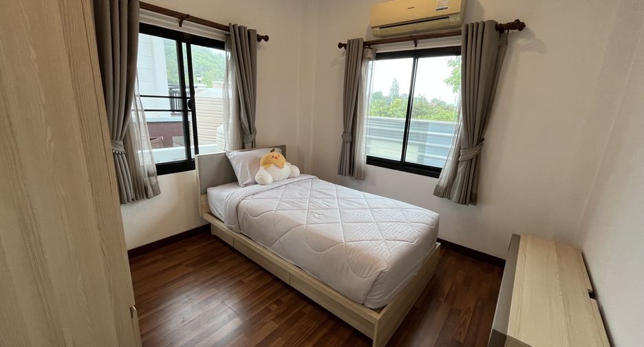 For sale 4 bedrooms house in Hua Hin, Prachuap Khiri Khan