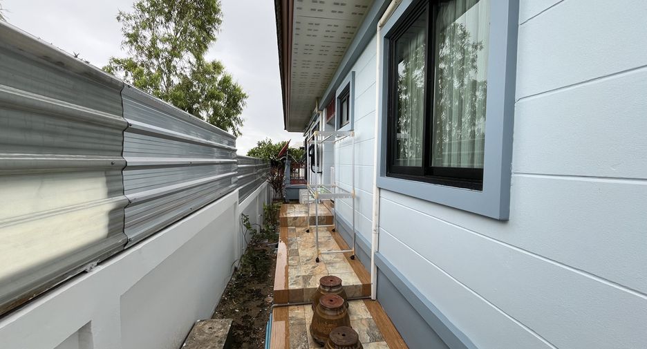 For sale 4 bedrooms house in Hua Hin, Prachuap Khiri Khan