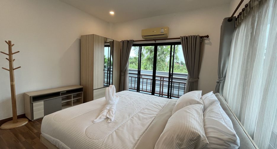 For sale 4 bedrooms house in Hua Hin, Prachuap Khiri Khan
