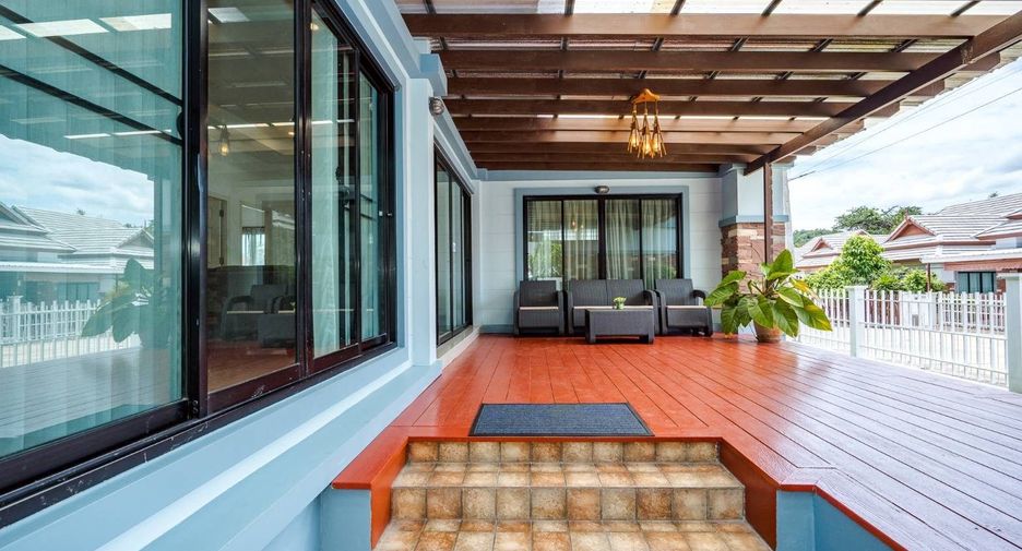 For sale 4 bedrooms house in Hua Hin, Prachuap Khiri Khan